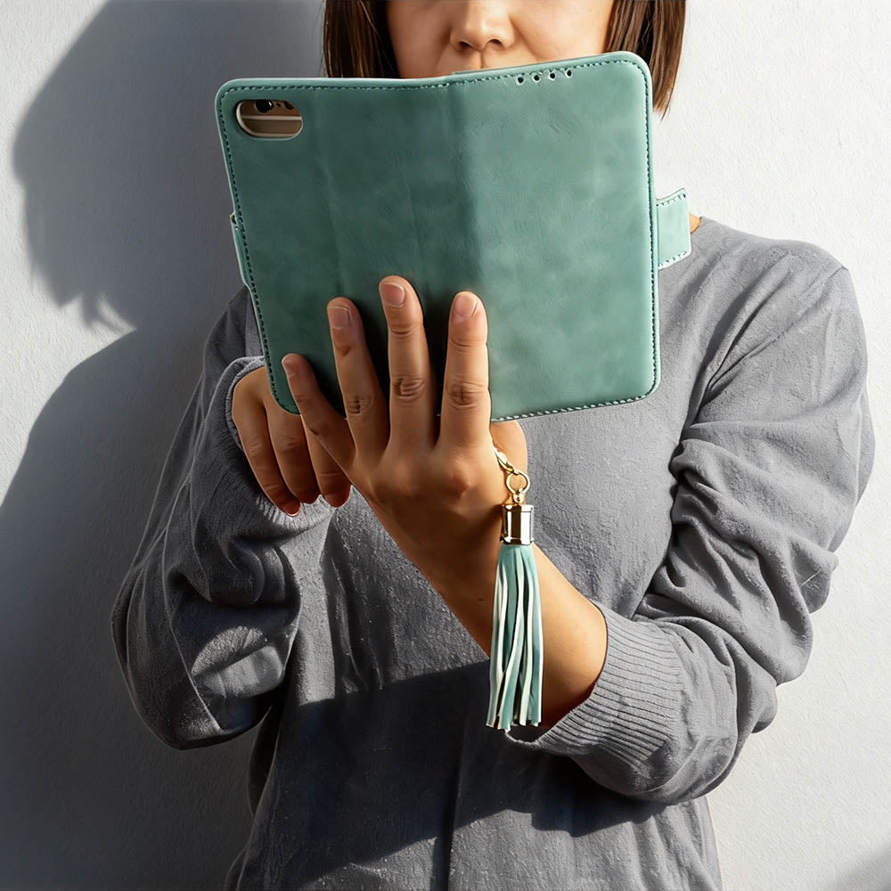 iPhone16 ケース 手帳型 iPhonese カバー iPhone16e iPhone15 iPhone14 iPhone13 iPhone12 8plus iPhone8 iPhone7 ミラー ストラップ 緑 ピンク グレー